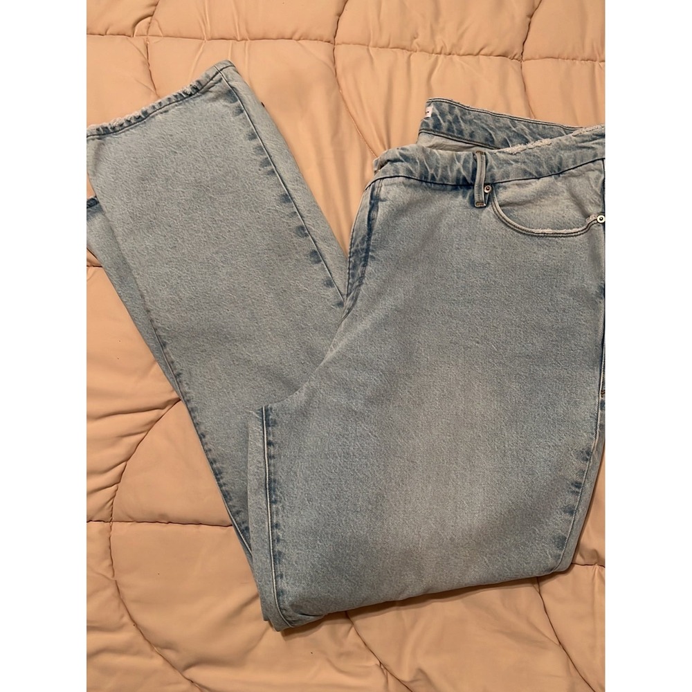 Good American straight split pockets plus size jeans